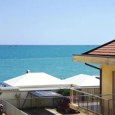 723 - Monolocale A In Centro Con Vista Mare Inclusa Apartment