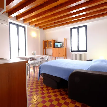 723 - Monolocale A In Centro Con Vista Mare Inclusa Apartment Marcelli